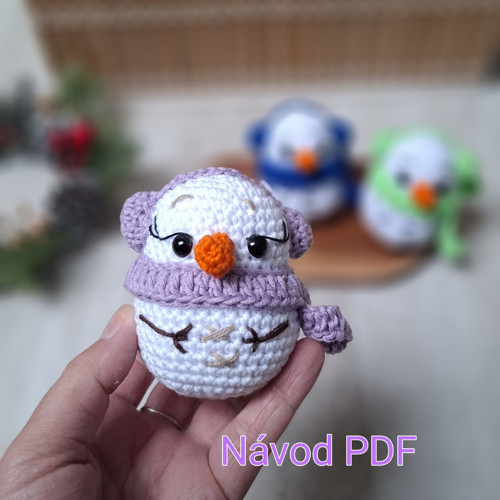 Návod na háčkovaného sněhuláčka