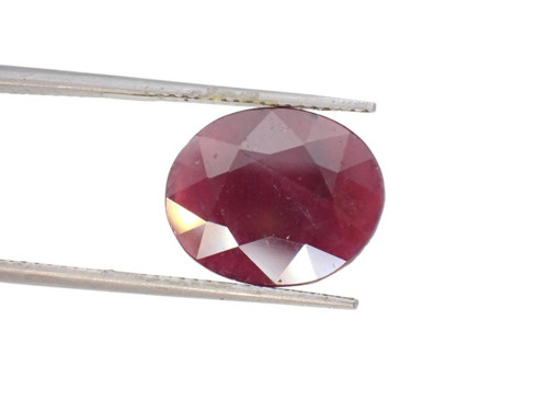 Přírodní korund/ rubín 5,45ct- ČGL certifikát
