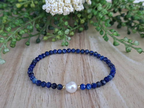 Náramek lapis lazuli s říční perlou — foto 1