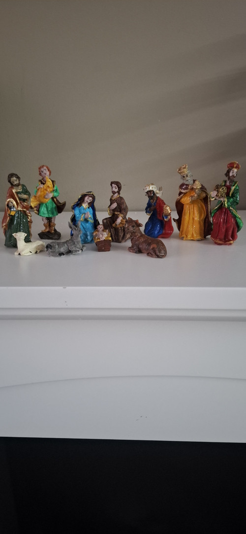 Figurky k betlému barevné