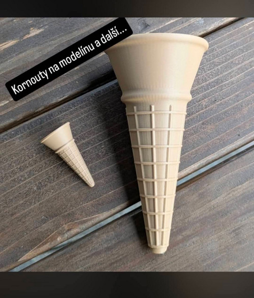 Kornouty na modelínu Montessori