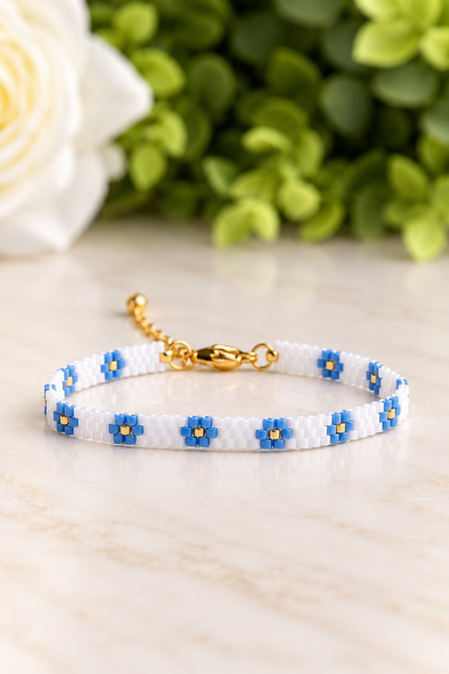 Šitý náramek Daisy " Modré květy "