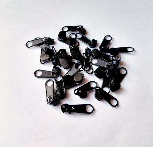 2ks jezdec - 3mm, pro spirálový zip — foto 1