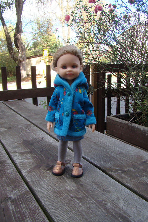 Paola Reina 32 cm - kabátek — foto 1