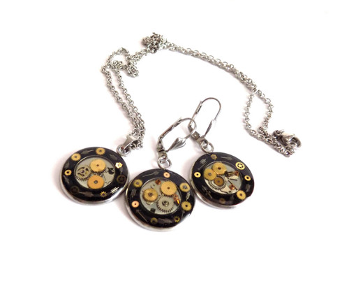 Steampunk souprava z chirurgické oceli