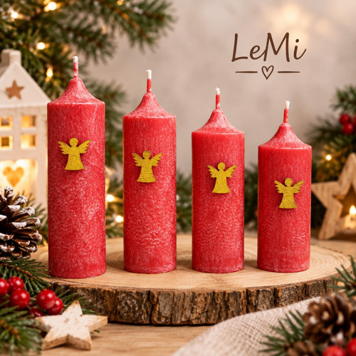 Červené adventní svíčky