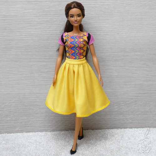 Vzorované tričko pro Barbie
