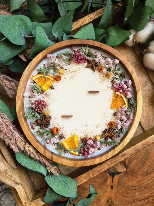 Botanická svíčka v TEAKU - "Zimní mandala"