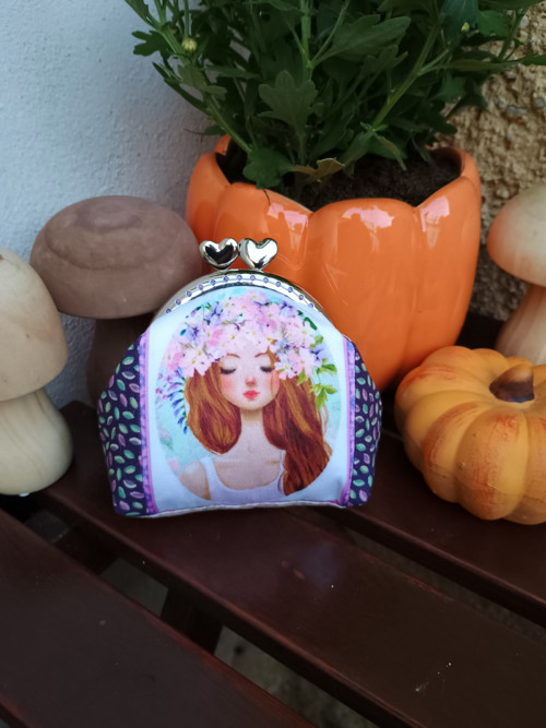 Mini Taštička V Kovovém Rámu