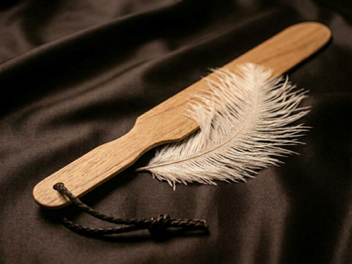 Jasanová plácačka/spanker SensualTouch–ruční práce