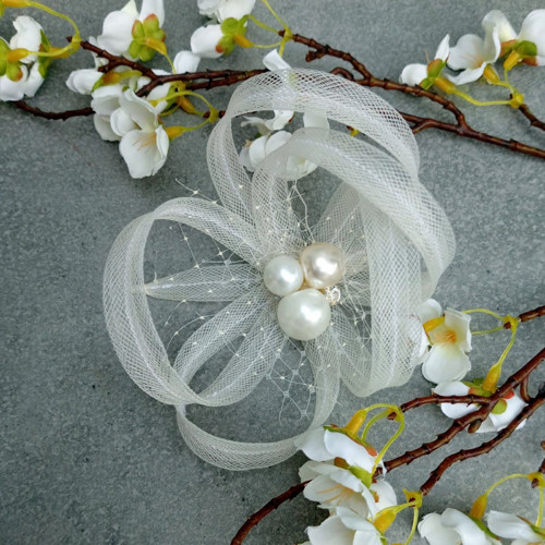 Smetanový Fascinator Vintage