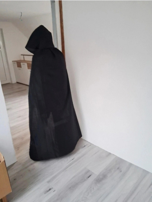 Plášť s kápí, kostým s kapucí — foto 1