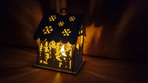 Vánoční domeček na LED na zavěšení # sněhulák