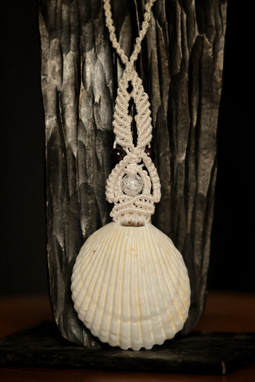 Macrame náhrdelník mušle