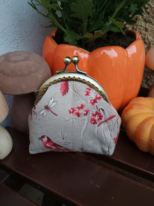 Mini Taštička V Kovovém Rámu