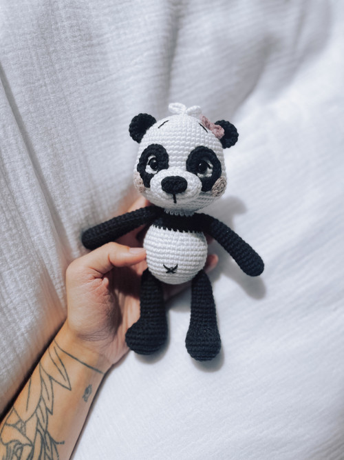 Háčkovaná panda