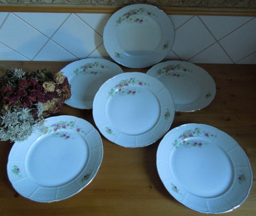 Sada porcelánových mělkých talířů, 6 kusů