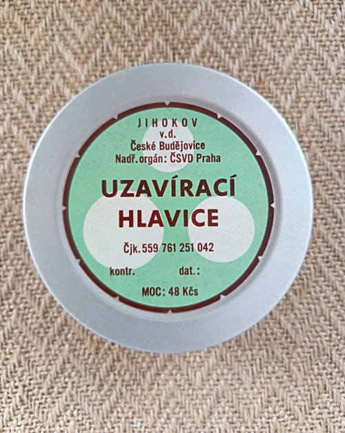 Vintage uzavírací hlavice