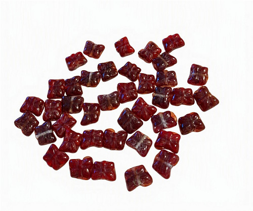 40x Skleněné rubínové korálky motýl, 9x7mm