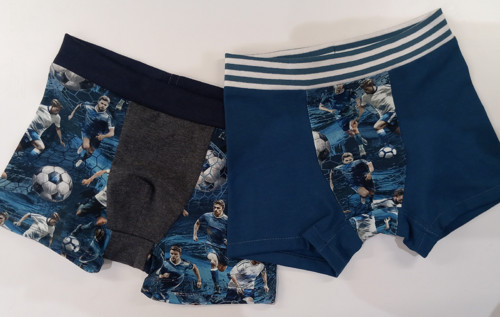 Set - dvoje boxerky, trenky pro malé fotbalisty