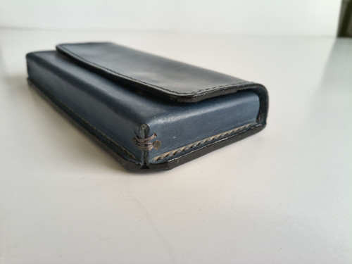 Pouzdro na mobil