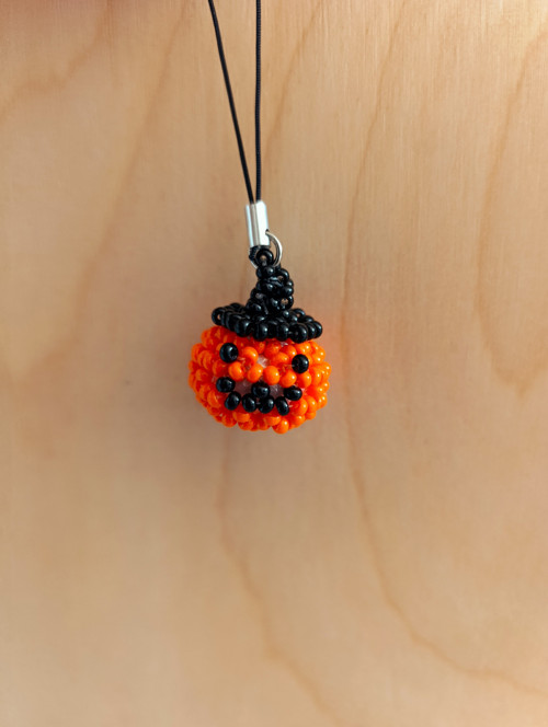 Halloweenská dýně