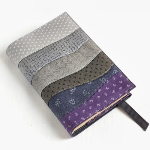 Univerzální obal na knihu - Gentle Lilac