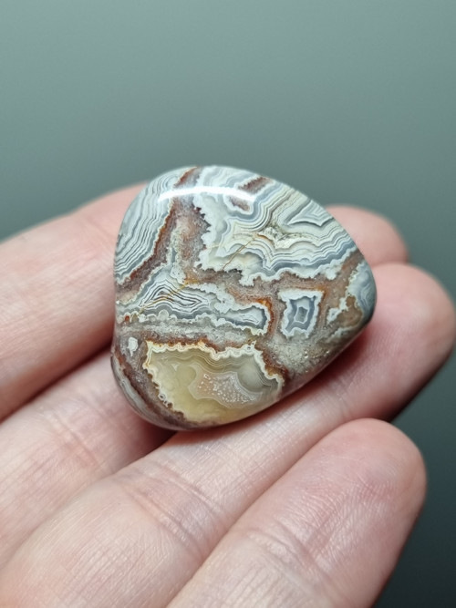 Achát krajkový č.7 - 28x26mm