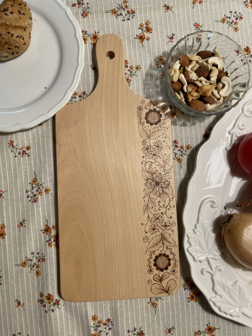 Ručně vypalované dekorativní dřevěné prkénko