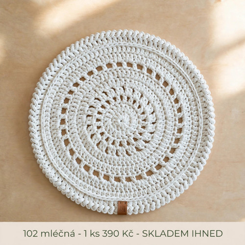 Háčkované prostírání 35cm — foto 1