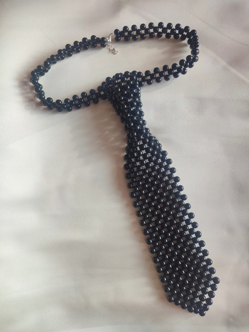 Černá korálková kravata náhrdelník