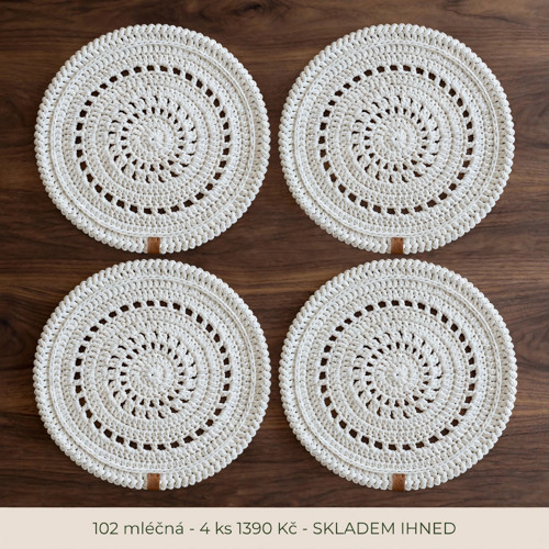 Háčkovaná podložka 35cm (sada 4ks)