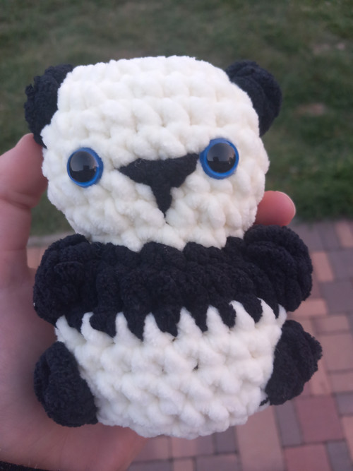 Háčkovaná panda