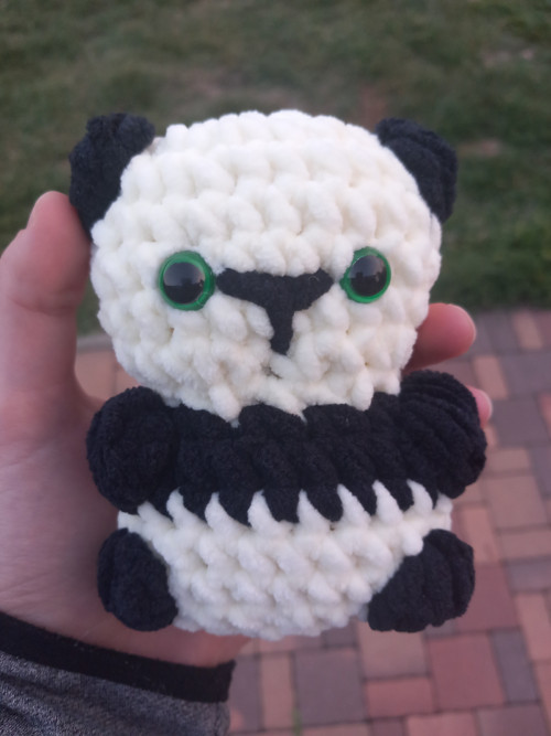 Háčkovaná panda