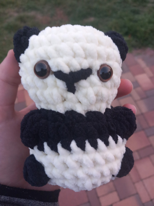 Háčkovaná panda