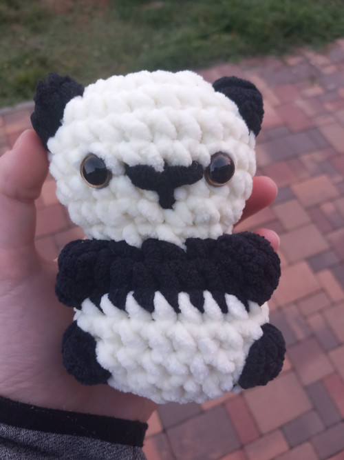Háčkovaná panda