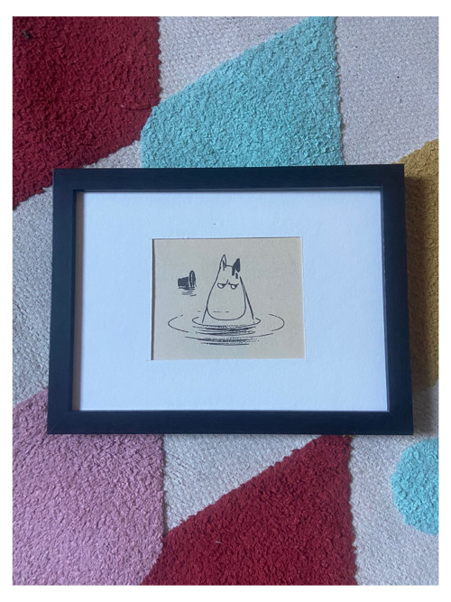 Vintage ilustrace Mumínek v cylindru rámovaná