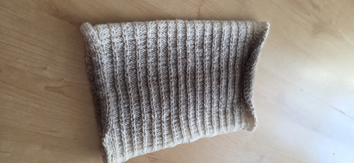 Handmade pletený nákrčník – béžový