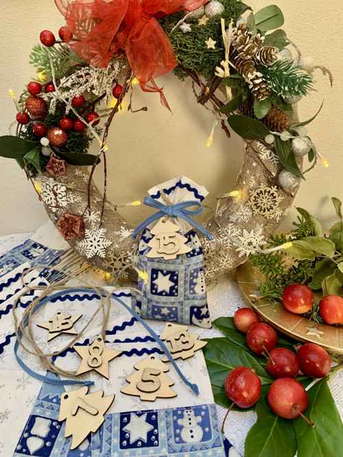 Adventní kalendář modrý se stříbrem