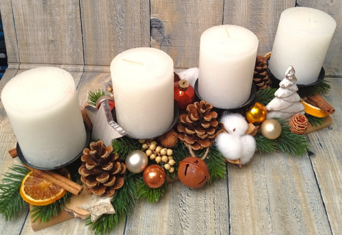 Adventní štola přírodní se zelenými svíčkami