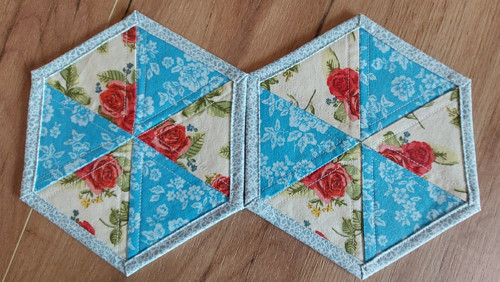 Hexagonové prostírání