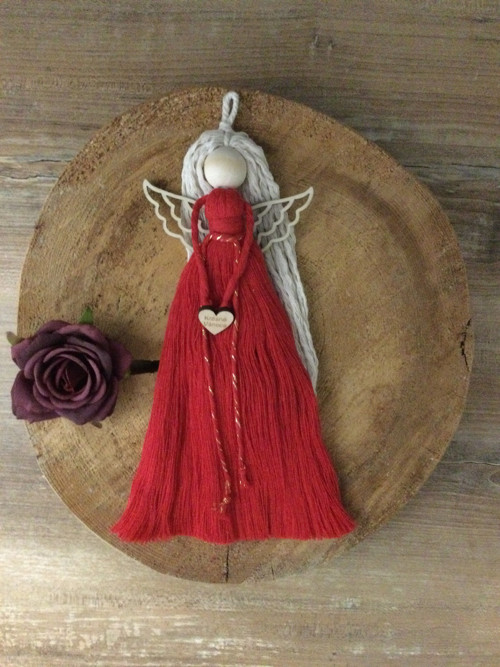 Macrame andělka v boho stylu - srdce KRÁSNÉ VÁNOCE