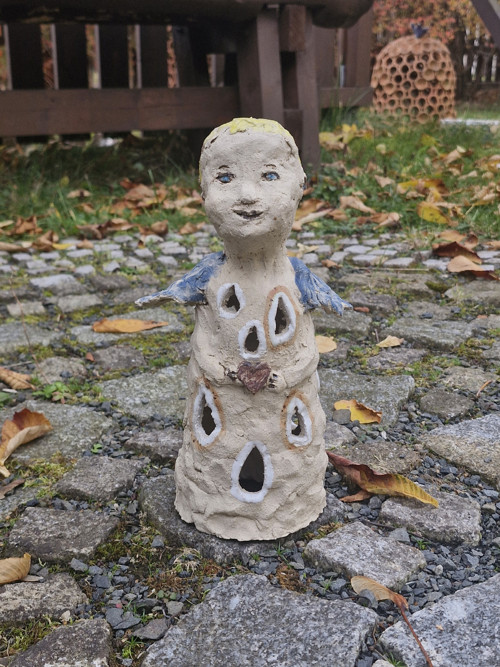 Kameninový andílek — foto 1