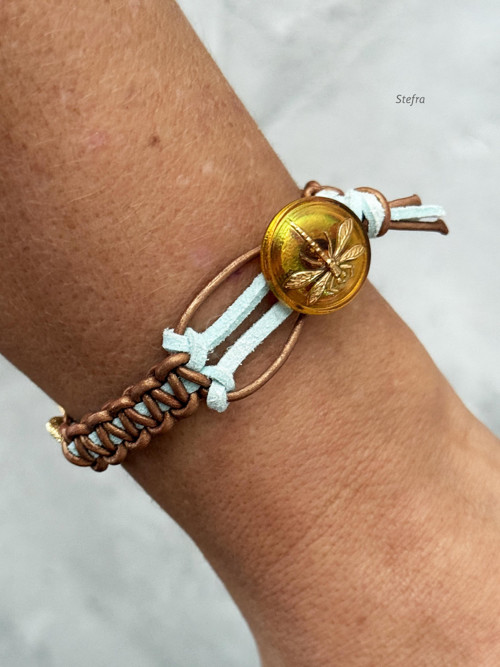 Kožený náramek - Dragonfly in honey 2