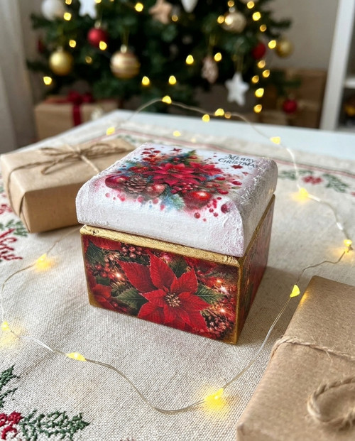 Vánoční dřevěná krabička-Sváteční poinsettie