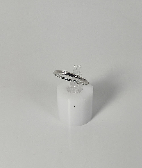 Zásnubní prsten .-5 Zirkon — foto 1