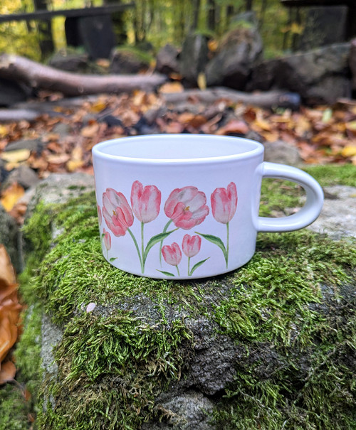 Keramický hrnek Makronka – Růžové tulipány