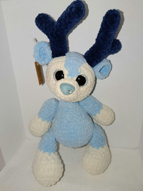 Háčkovaný zimní sobík 31 cm