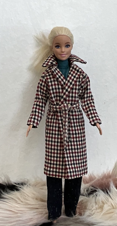 Kabát pro panenky Barbie a podobné.