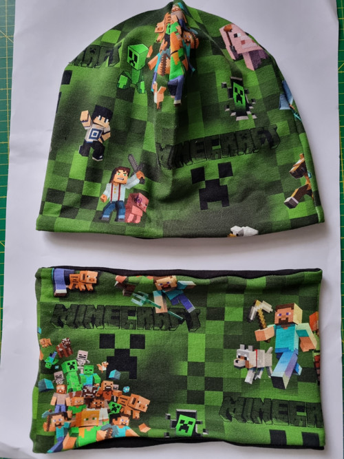 Čepice a nákrčník - Minecraft